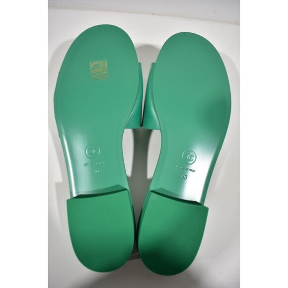Chanel 23P Green White Leather CC Logo Letter Mules Slide Slip Sandal Flat 40 - Picture 12 of 12